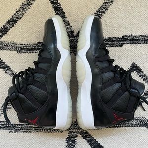 Jordan 11 Retro Size: 9.5 Nike Air Jordan Shoe